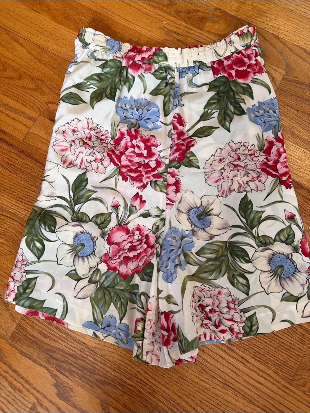 MichaelSeroy💯%SilkFlatFrontCreamWith RedPinkBlue&GreenFlowers2 pockets feminine